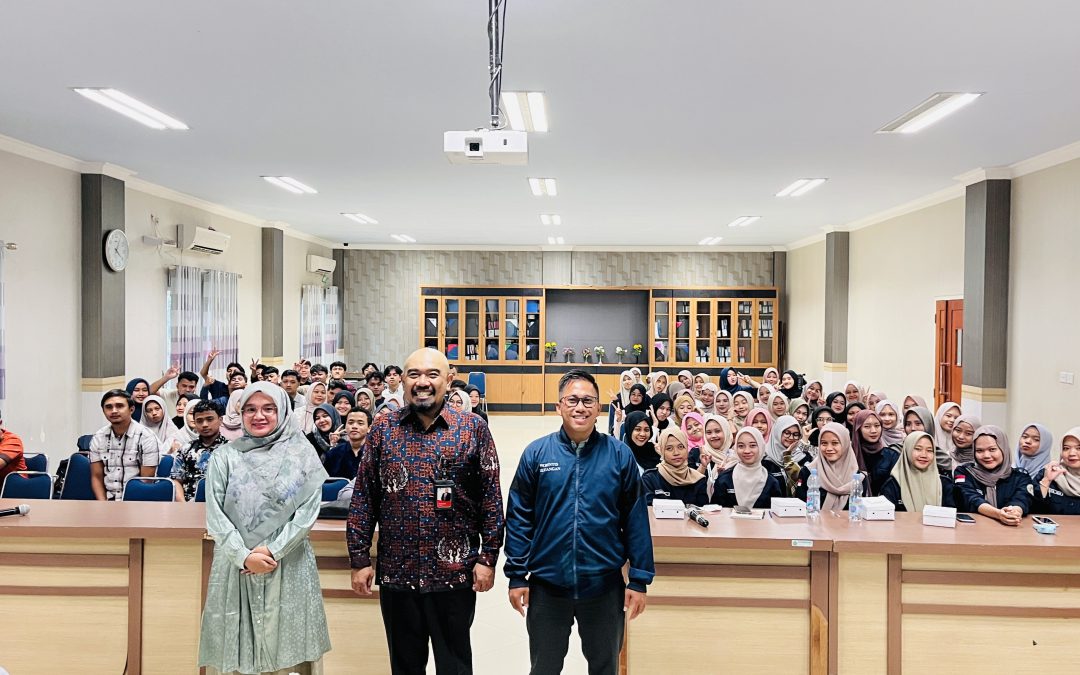 SEKOLAH PASAR MODAL BERSAMA BURSA EFEK INDONESIA